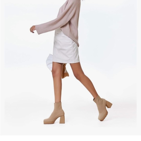 NEW Sock Boots Platform Chunky Heel Booties Square Toe Slip size 9 - Picture 2 of 6